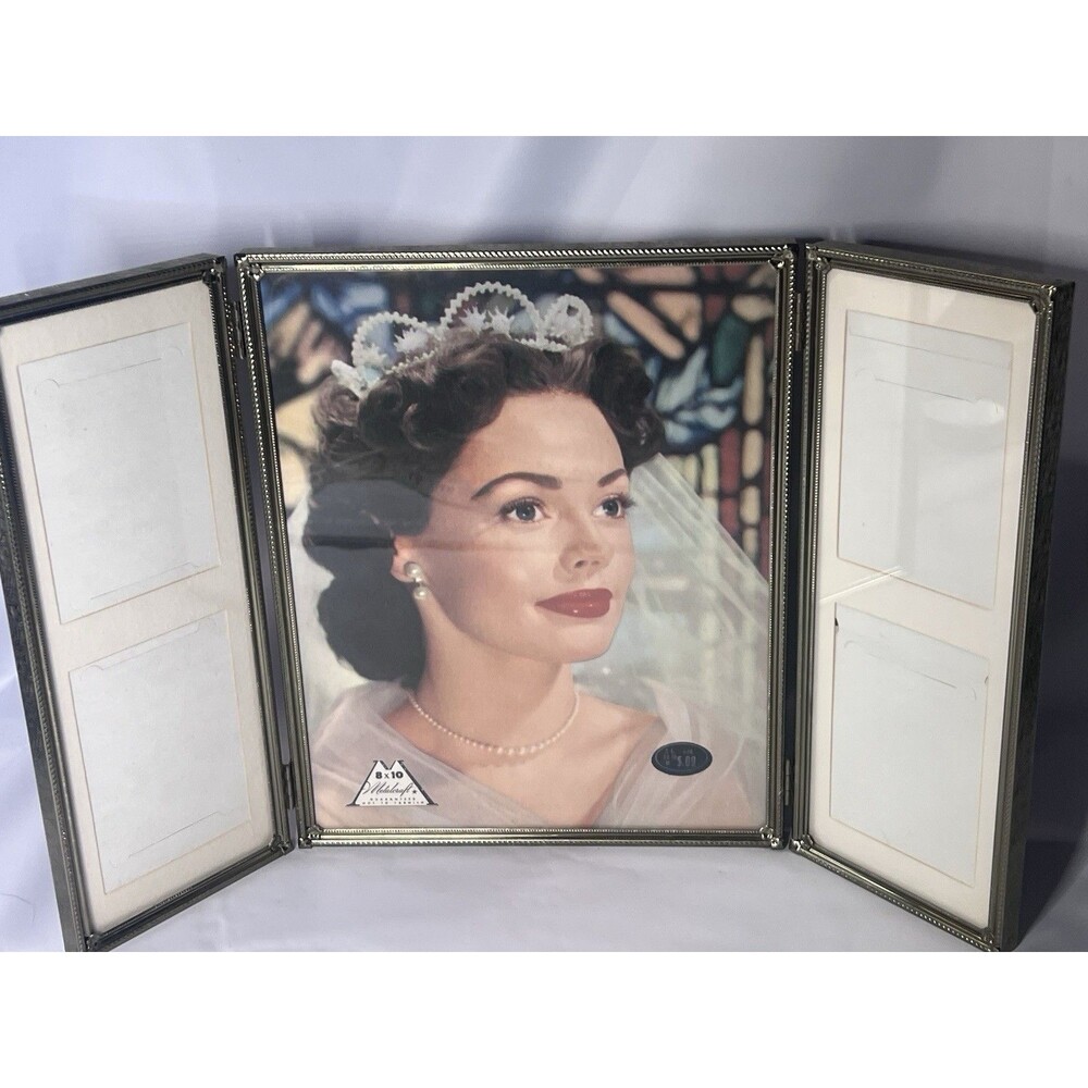 Vintage 1960s TriFold Folding Picture Frame 8x10 Center original stock display